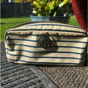 Tory burch makeup case